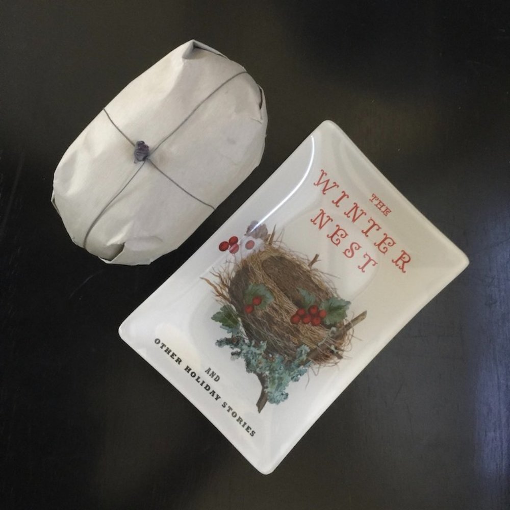 Holiday soap dish and gift soap NWT